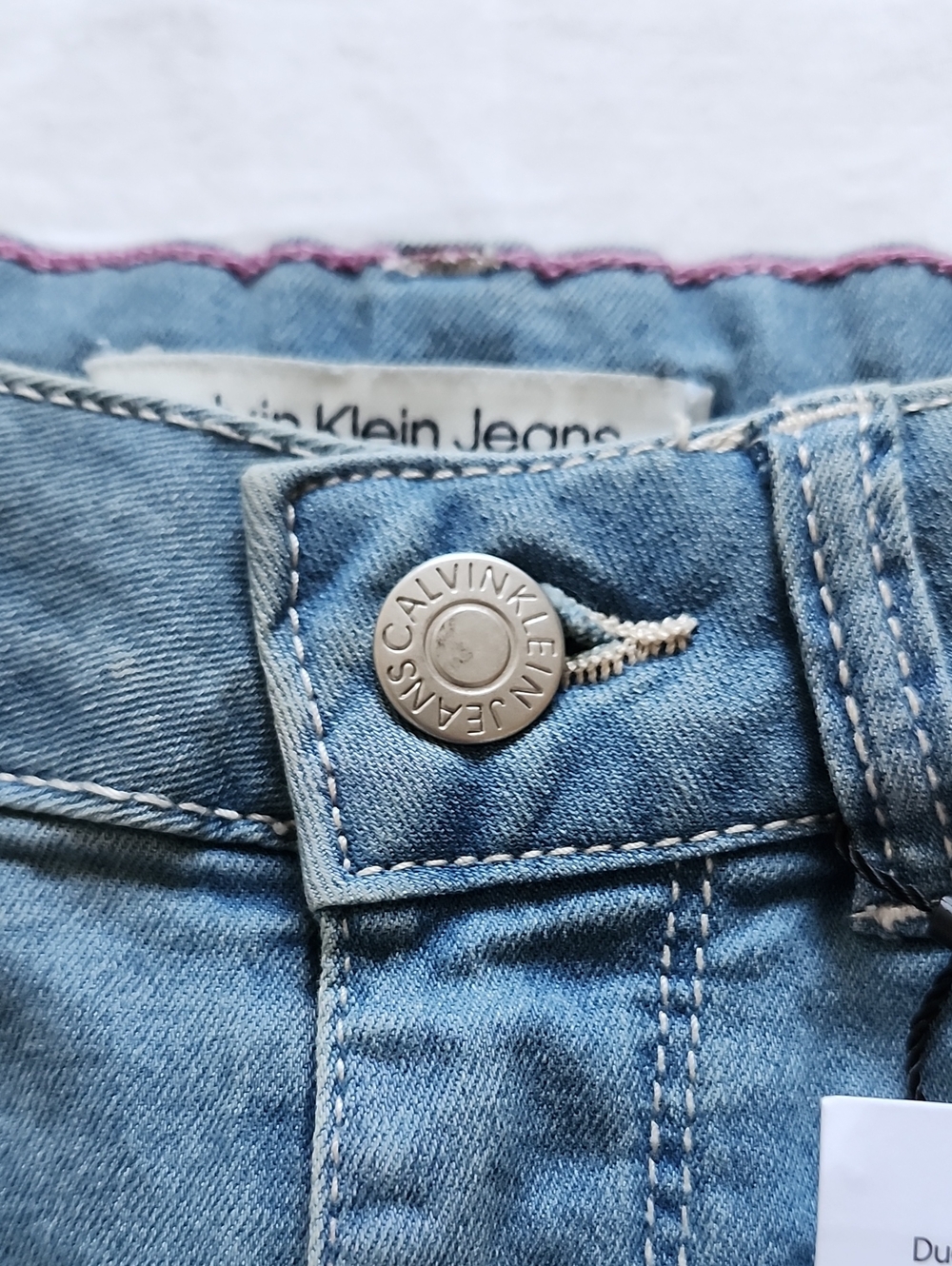 Calvin Klein Girls Mid Rise Bermuda Denim Shorts Medium Wash Size 10 NWT - Picture 10 of 15